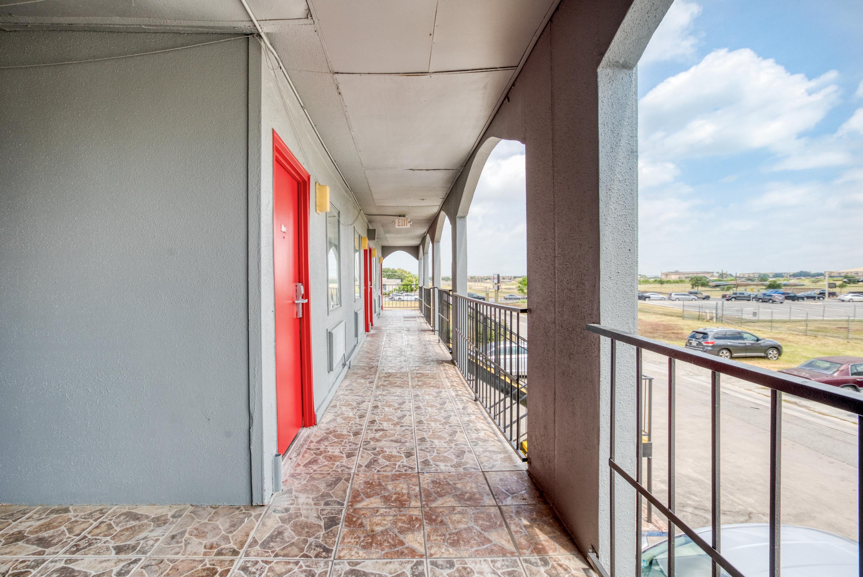 Oyo Hotel San Antonio Lackland Air Force Base West Exterior photo