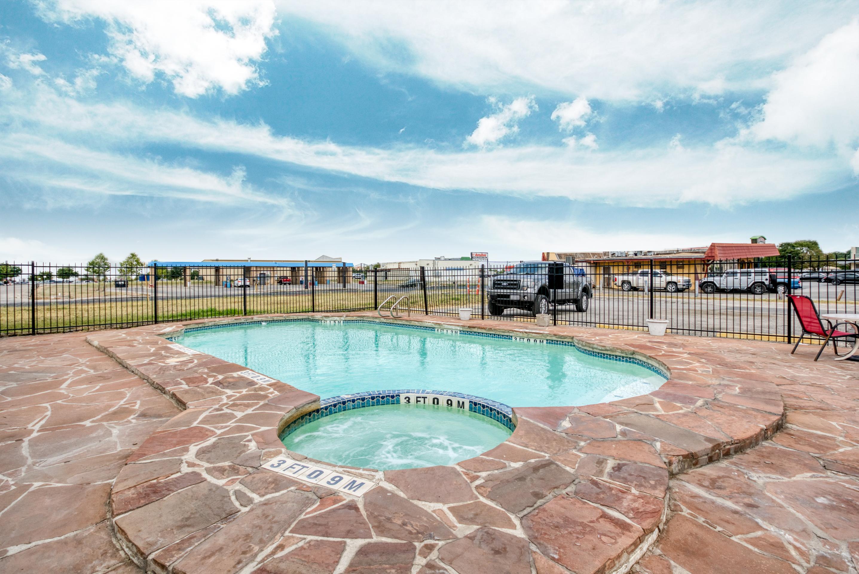 Oyo Hotel San Antonio Lackland Air Force Base West Exterior photo